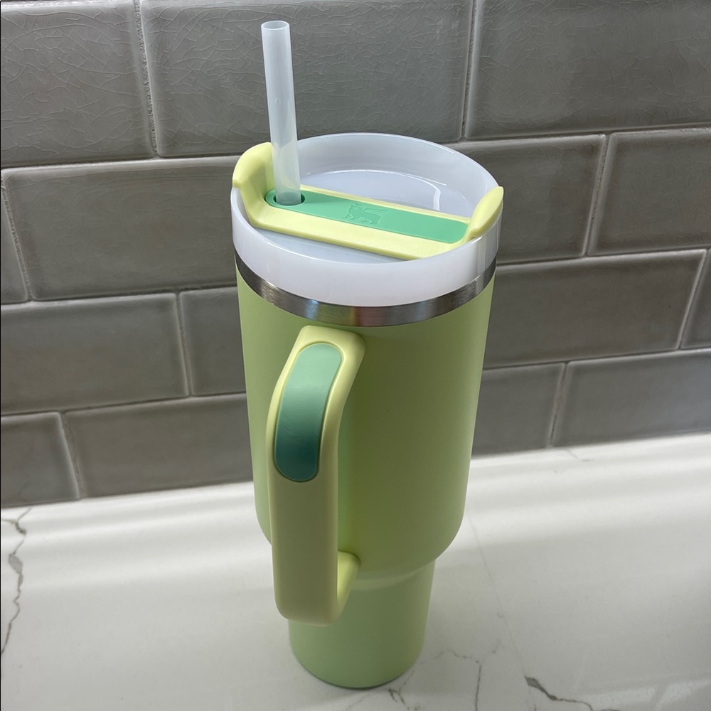 40 oz Stanley Lime Green Travel Mug with Handle - Picture 3 of 3